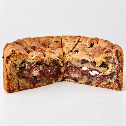 KitKat Cookie Pie